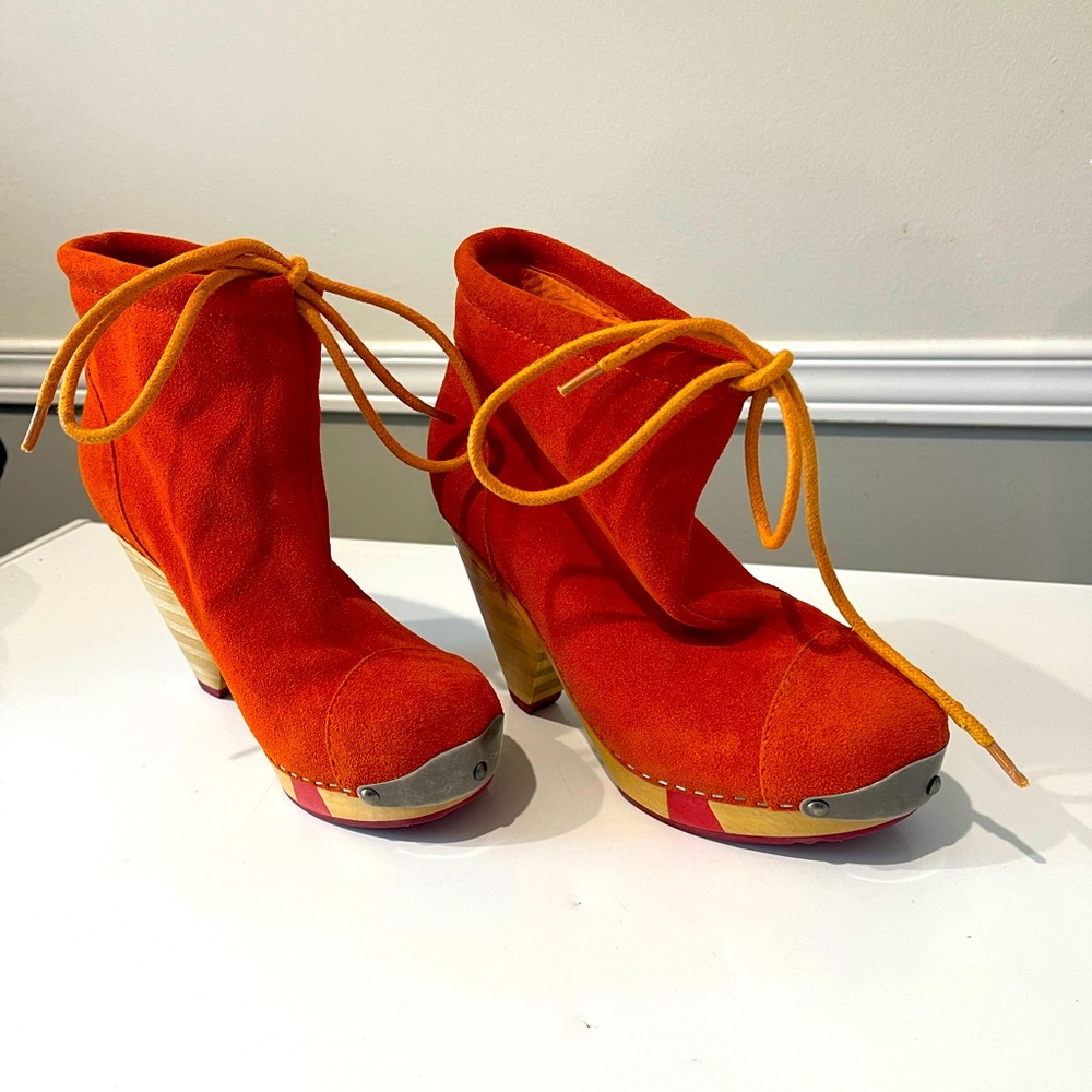 One of a kind Lola Ramona orange suede boots